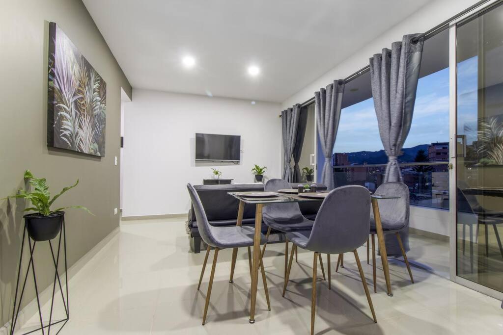 Amplio Apartamento En Calasanz - Estadio Medellín Zewnętrze zdjęcie