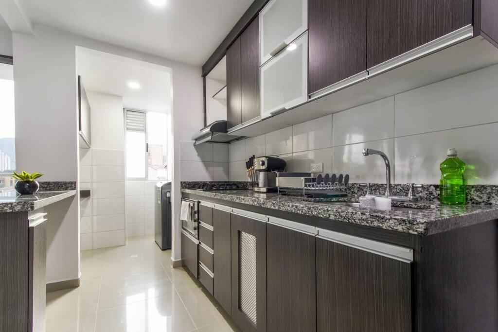 Amplio Apartamento En Calasanz - Estadio Medellín Zewnętrze zdjęcie